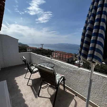 Διαμέρισμα Ocean Front Loft 10 *